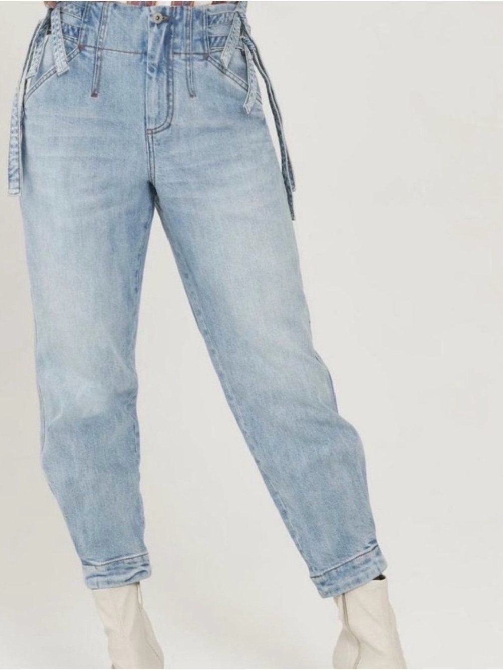 Something Navy Tie Waist Barrel Jeans Light Wash Size 0